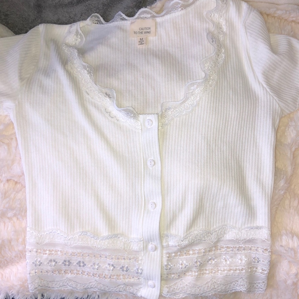 white lace cropped top